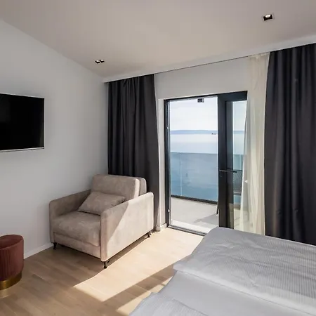 Marello Hotel *